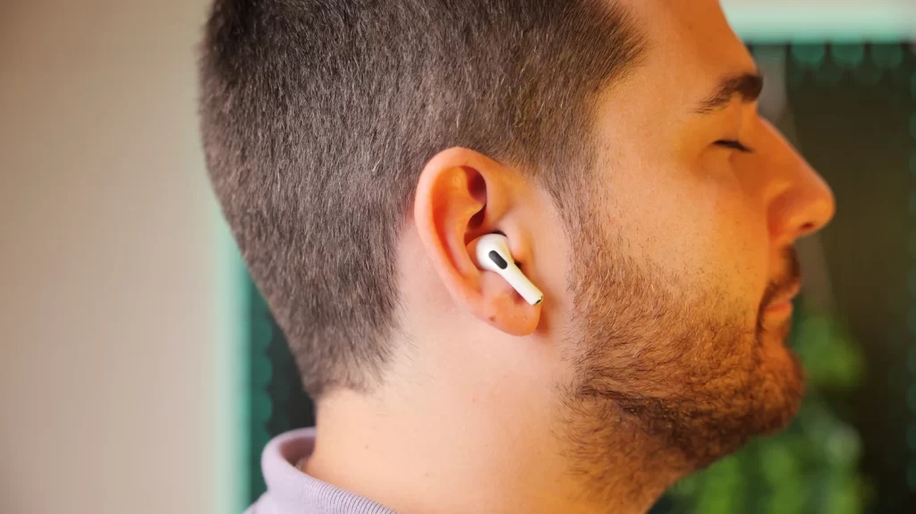 AirPods Pro 2 vs Hearing Aids